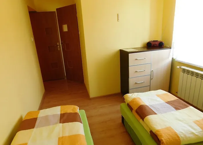 Goscinne Dastin * אוסטראון